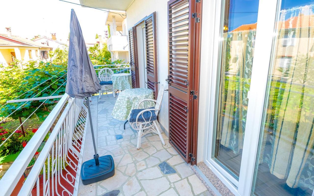 Guest House Ab Adria Home Ровінь Екстер'єр фото
